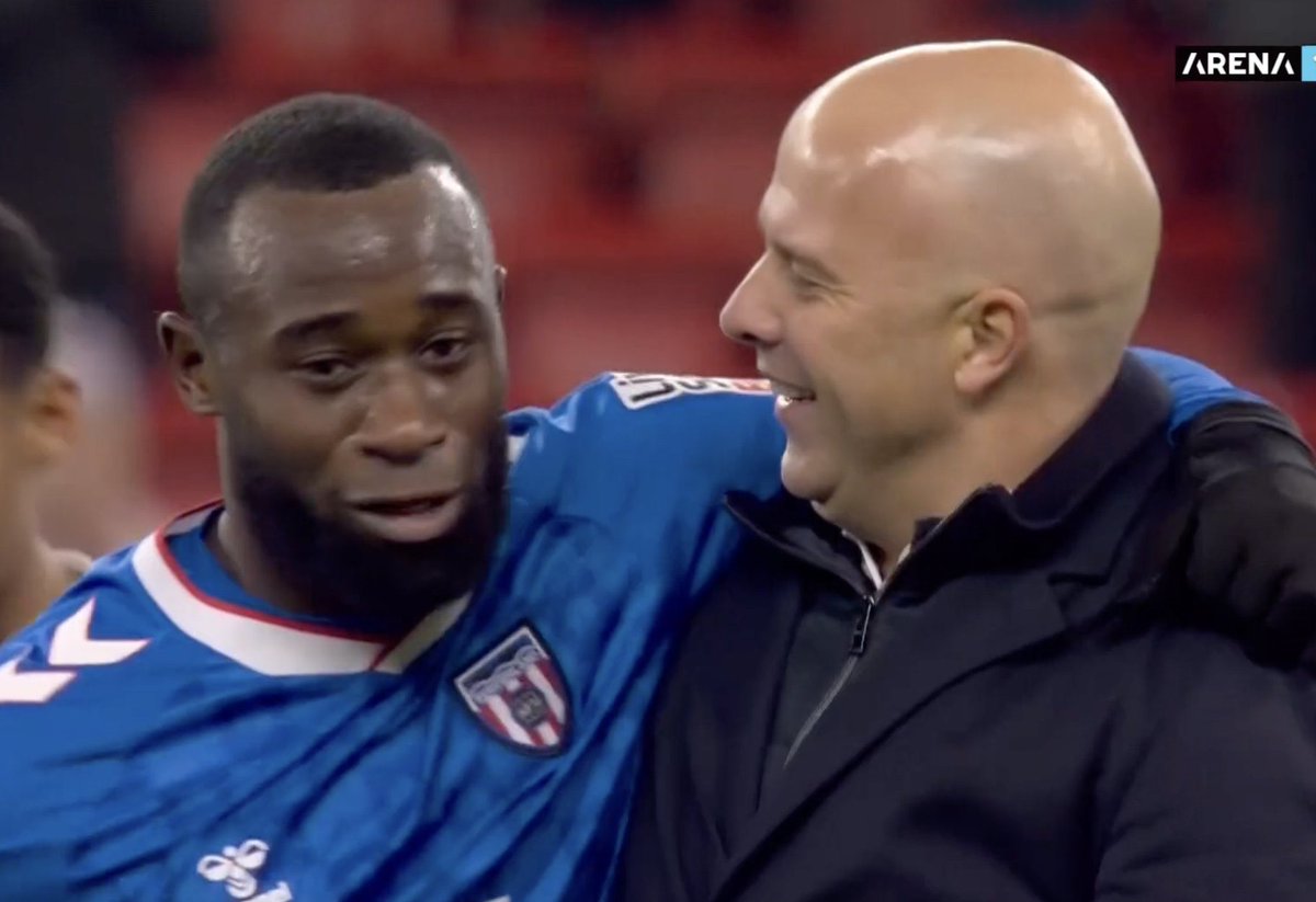 G7TjnulWYAA2Cn7?format=jpg&name=medium