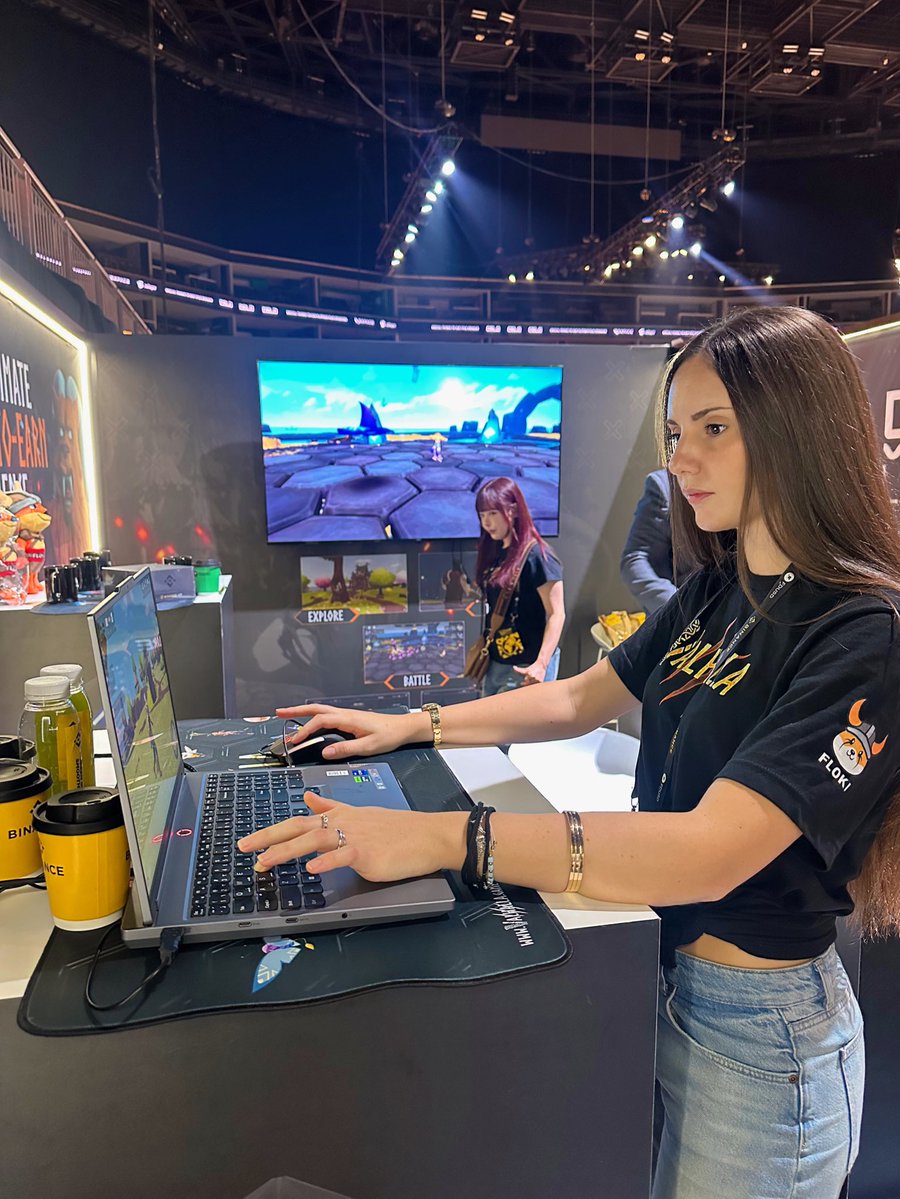 cryptopizzagirl's tweet image. Starting the day with some games 🎮

If you’re around at #BinanceBlockchainWeek, come play @ValhallaP2E game with us 🫡