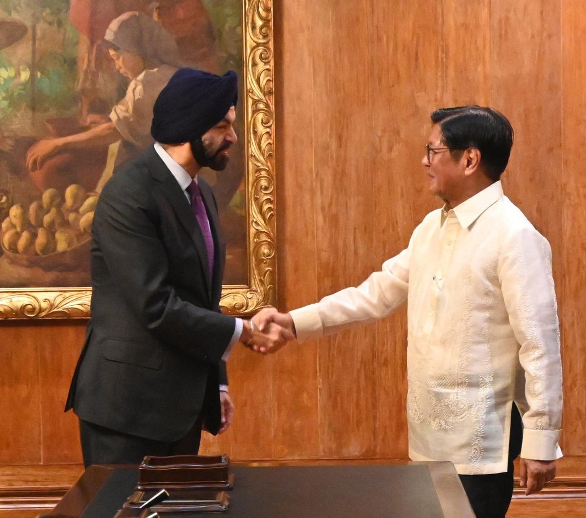 LOOK: President Ferdinand Marcos Jr. meets with Ajay Banga, President of the World Bank Group, during a courtesy call at Malacañang. 📸Photo by Revoli Cortez/PPA POOL <a href="/inquirerdotnet/">Inquirer</a>