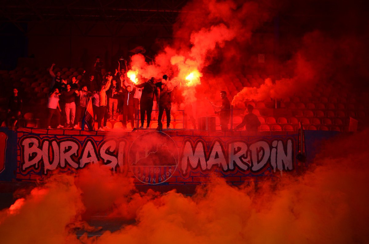 Biz peyzajcı değiliz, bizde çiçek böcek yok ;)