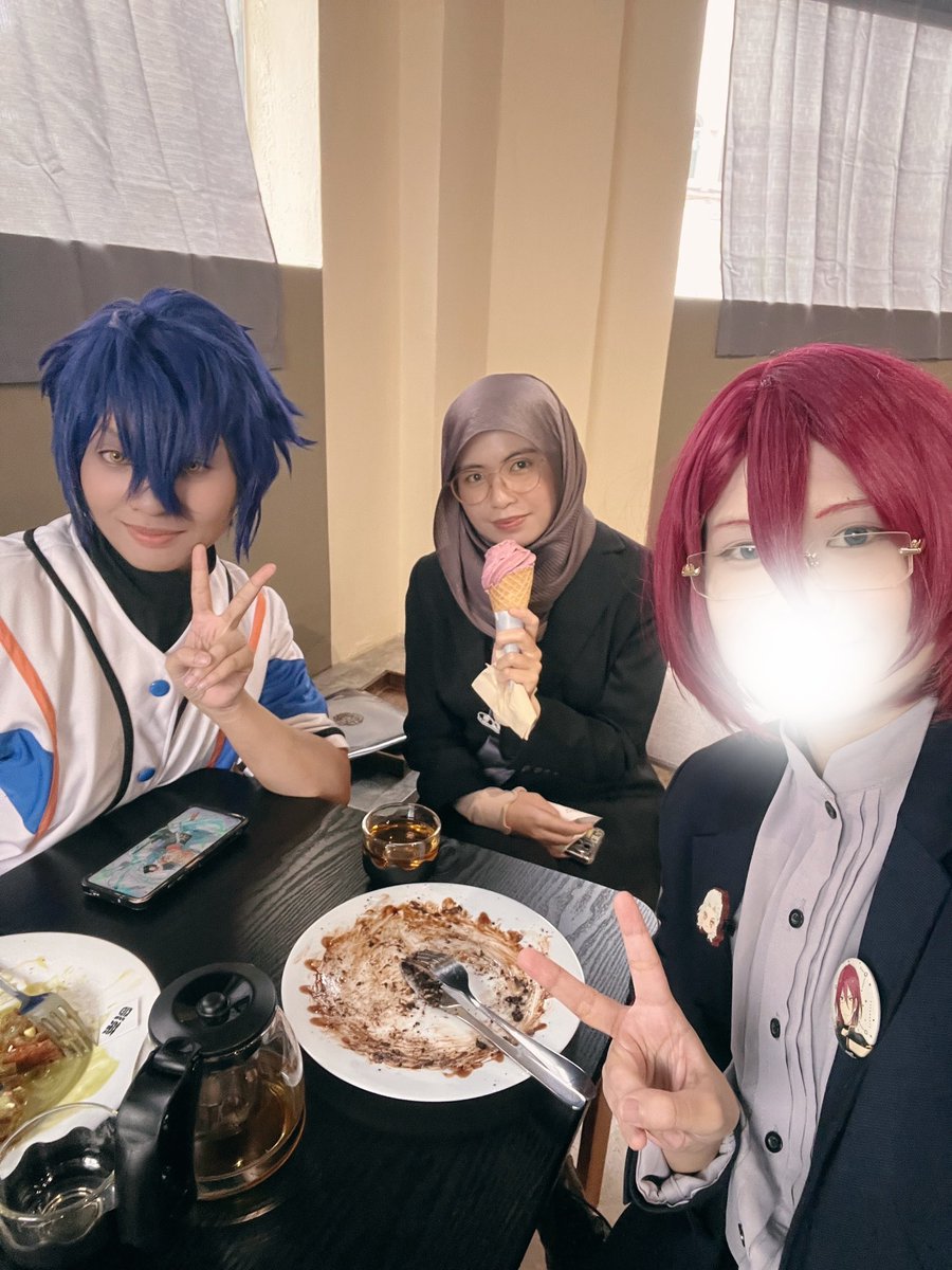 afiqahwing's tweet photo. Super delayed post but here it is!
Had a lovely time celebrating Alkakurei’s anniversary with friends last month. Here are some photos and the merch deco! ෆ(՞ ⌯'ᵕ'⌯ ՞)ෆ ̖́-

Thank you @otoutoukun for the wonderful event can’t wait for the next one!
#alkakureicelebrationMY https://t.co/KR8SP2a41J
