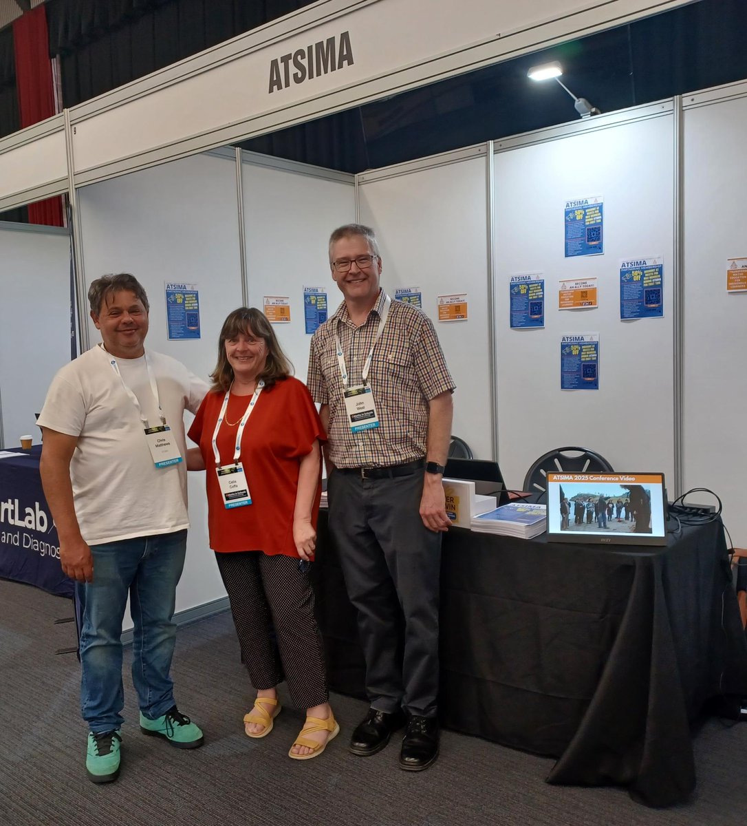 cserAdelaide's tweet photo. Going to the Mathematical Association of Victoria Conference?
Come say hi! 👋Find us on the Maths in Schools stand with the Maths Hub Team! Our team was lucky to say hi to Prof Chris Matthews at the @atsimaAU stand too!
@maths_vic
#mathsinschools #MathsHub
#MAV25 #MAVCON https://t.co/V1JQkCopB6