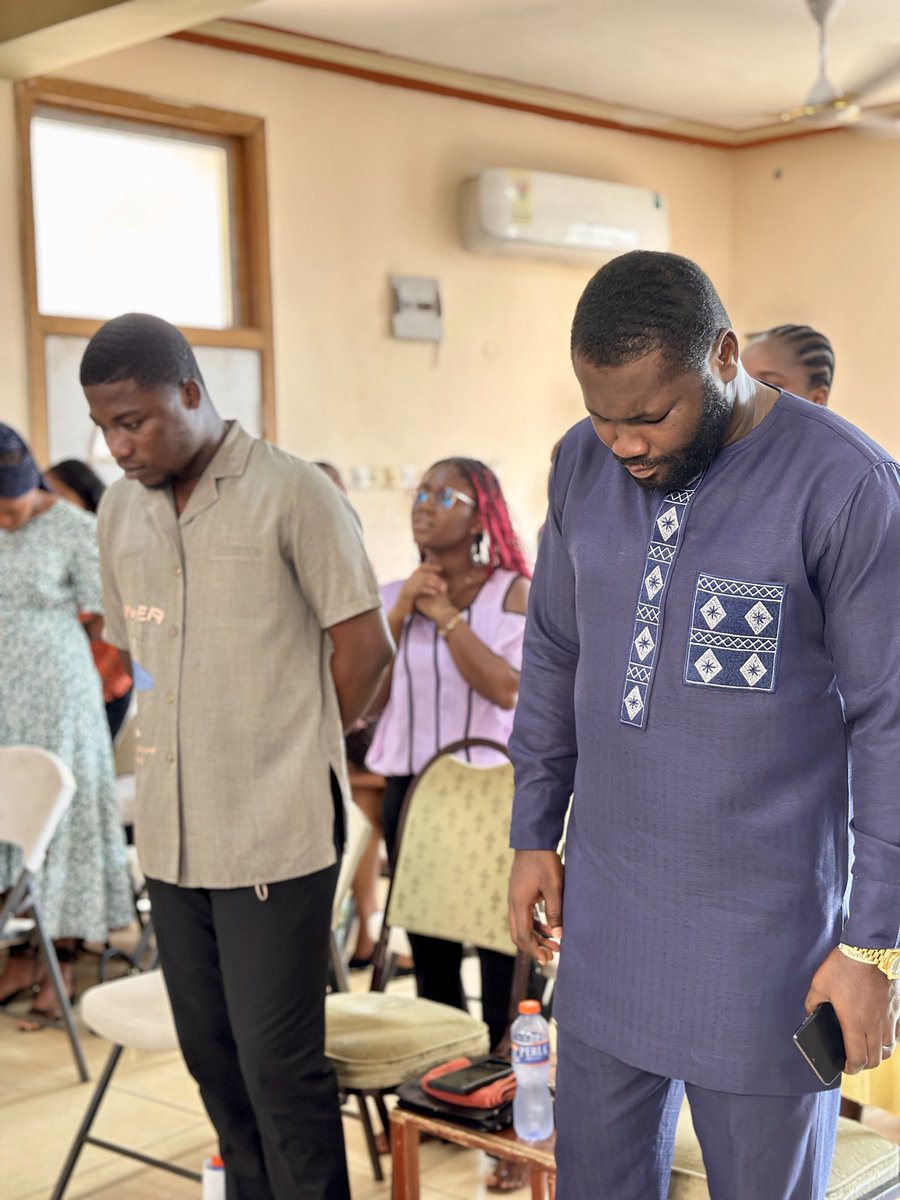 rcc_el's tweet photo. Walking through divine doors with divine grace. We are carriers of a generational blessing.
#rccel #rosagh #rosatvofficial #royalhousechapelinternational https://t.co/VjS9xMzlKR