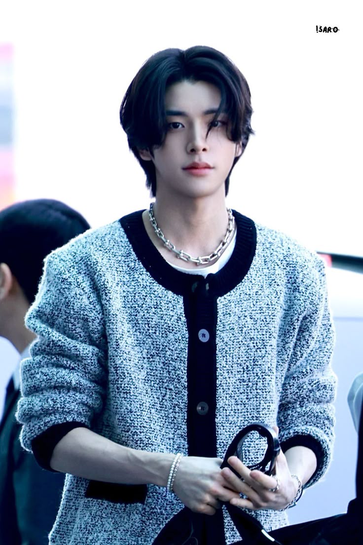 dorld0_'s tweet image. 제이크는 진짜 여자들이 
좋아할만한 포인트를 다 가지고잇음
얼굴은 늑대와 견 둘다 되고
성격은 견이고 손과 몸은 늑대임,,,,