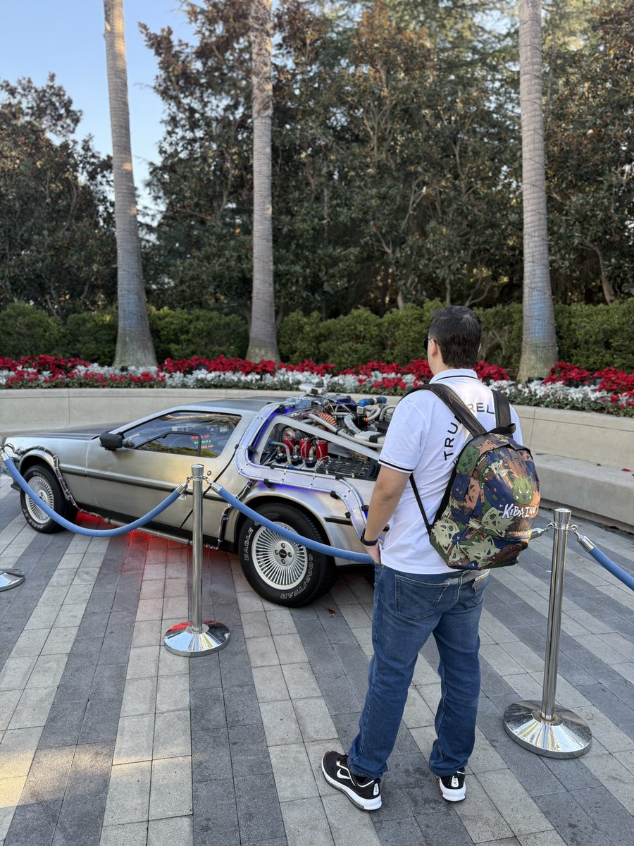 Hey KREW!!! I haven’t forgotten you, I’m coming from the future to tell you that $KIBA will melt faces. DYOR 🤗 #TRAVELINGTHEWORLDWITHKIBA🎒 #LosAngelesCA 🤝🤝🤝💸💸💸