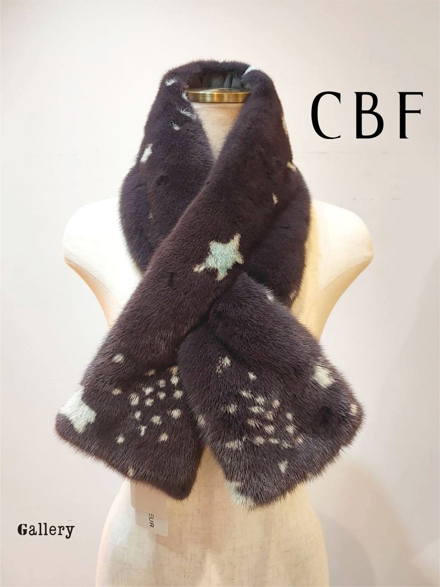 gallery_jpg_vw's tweet photo. ◆CBF(シービーエフ)◆ミンクマフラーが入荷しました。
定価：132,000円(税込)
弊社通販サイト商品ページ⇒https://t.co/XOKyJ3D1c9
「毛皮の宝石」と称されるミンクファーを、星柄に染めたマフラー。切り込みが入っているので着脱も楽に行えます。
Gallery なんばCITY本館1階店
【PHONE】06-6644-2526 https://t.co/IkQYnt5cFs