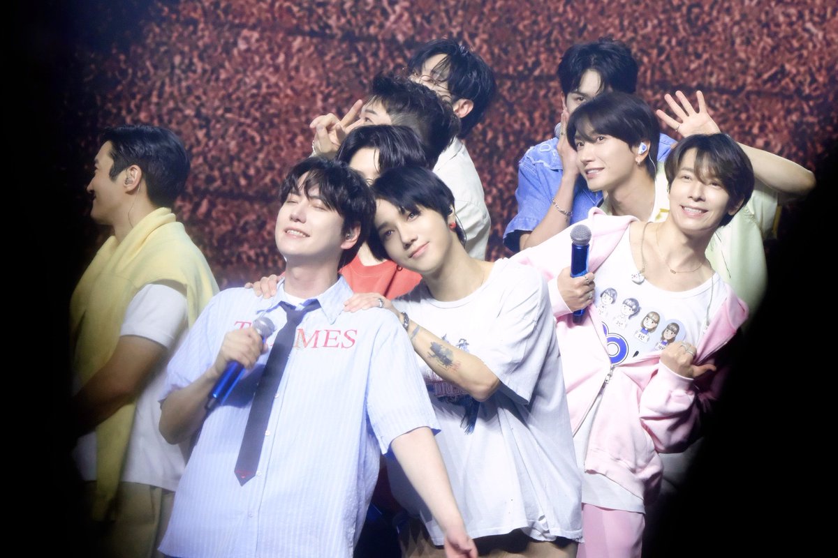 shfly3424's tweet image. Aquí se puso muy frío de repente…
Aunque no me guste mucho el invierno,
también tiene su poquito de encanto~~
Vamos a pasar este invierno bien calientitos juntos, ¿sí? @YESUNG_smtown