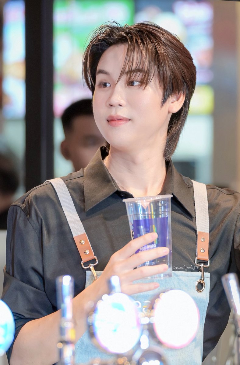 p_esther_'s tweet image. น้องพนักงานตาแป๋วคนนี้ประจำสาขาไหนคะ... ป้าจะไปเหมา 🥹🥹🥹

BOUNPREM X TEALIVE

୨୧ #TealivexBounPrem || #prem_space ୨୧

(น้องมีไข่มุกในตาด้วยยยยย 😭😭😭😭😭)