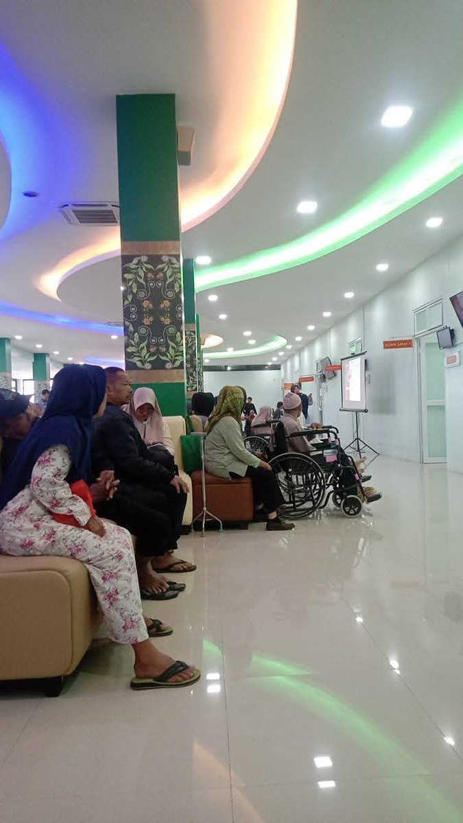Sitoneizer's tweet image. Suasana di RSUD Ajibarang kabupaten Banyumas, foto credit to Aisna P.