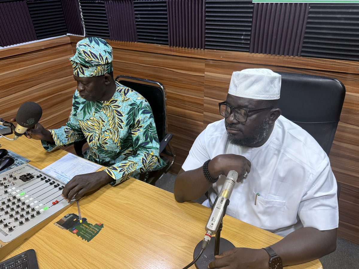 We are currently live on air discussing the relationship between the people, the government, and the media.

Tune in to Prestige FM 91.7 Minna.