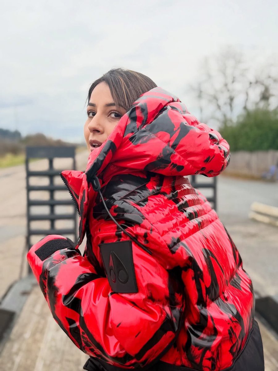saurabhpal44's tweet photo. Shehnaaz Gill looks cute😍🥰❤
.
.
#shehnaazgill #cutiepie #pretty
#trendingposts #lookingcute #ShehnaazGill https://t.co/5UKhzmf5ww