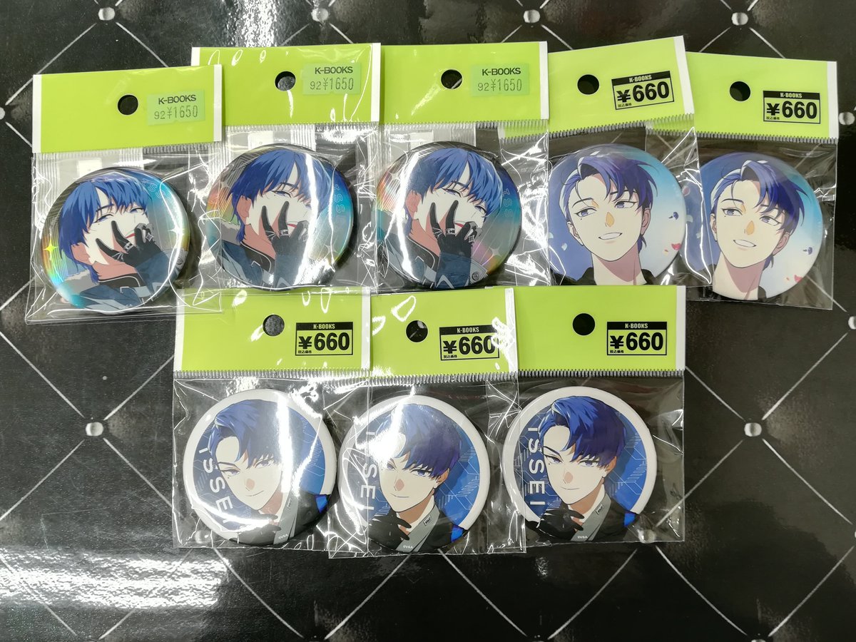 商品紹介】 『VS AMBIVALENZ』 ISSEIさん 各種缶バッジになります🎵 他