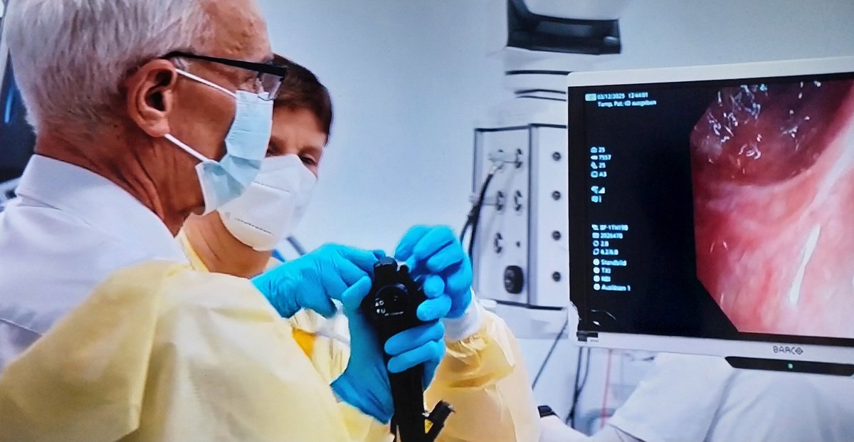 RoentgenfromYT's tweet image. (2/2) Fremdblut bei OPs setzen. Deshalb sind 52% der Gesundheitskosten auch Folgen der Mortabilität (Übersterblichkeit) durch #Bluttransfusionen. Auch Raucherschutz ist miserabel. In Europa schneidet nur die #Schweiz schlechter ab, die stärker #Konservativ ist.