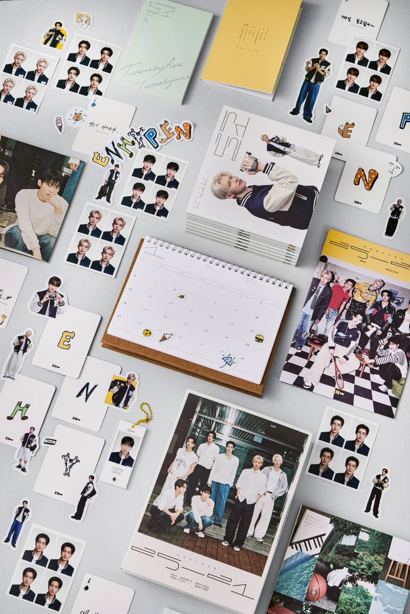 Jlungwon's tweet image. We tried unboxing the ENHYPEN 2026 SEASON’S GREETINGS at the ENGENE Research Club, and it felt like flipping through a beautifully curated archive. Each photos, cards, notes, had its own charm, quietly filling the space with warmth and nostalgia. A new year, a new memories.