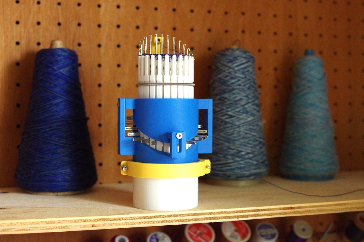 ミニ編み機在庫切らしてたのを少量追加しました💦sockknitting.base.shop