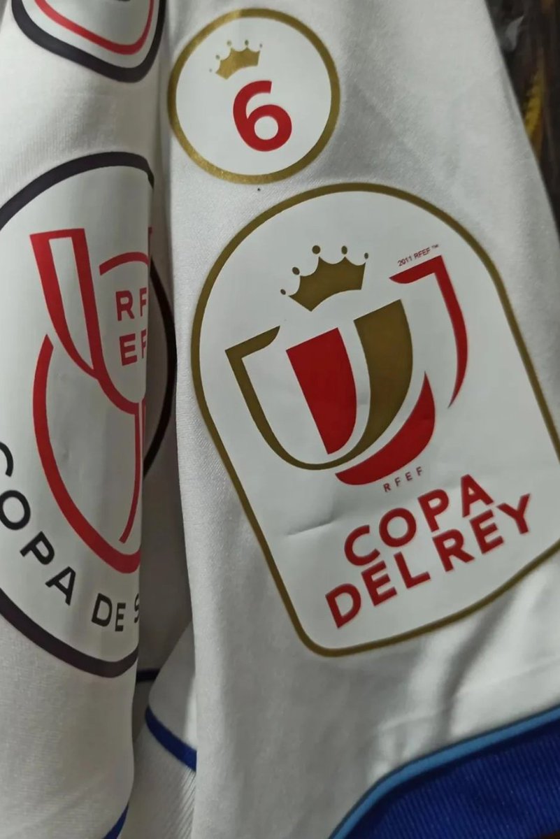 DelfinRivas's tweet image. En un día como hoy, simplemente recordar que este parche:

Ni se compra
Ni se regala
Ni se traspasa
Ni se roba
Ni se inventa
Ni aparece por generación espontánea
Ni siquiera te lo dan por merecertelo.

La única forma de poder llevarlo es GANÁRTELO.

Y eso se llama TENER HISTORIA.