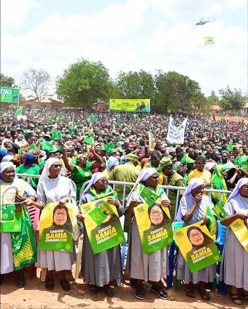 MariaSTsehai's tweet photo. ‼️🚨 NOVICE (NUN) WAS ABDUCTED AND TORTURED BY SAMIA SULUHU SECURITY FORCES‼️
#Tanzania
In his speech the Secretary General of the @tanzaniaepisco1 Father Kitima mentioned abductions, he mentioned a novice’s abuction
Last Saturday, the novice who is based in Mwanza was sweeping and went outside to throw the litter when she was abducted and disappeared for several days, tortured and sexually abused! They took degrading photos of her and threatened to release them if she spoke 
What did they want? Access to Bishop Renatus Nkwande! They wanted to know how to reach him! When they finally released the novice after 5 days she was rushed to Bugando Hospital where the police tried to force a statement but she is critical condition
The novice is from the Benedictan order - the same order that is based in Rukwa and during campaign the sisters were forced to do a photo op with Suluhu and they were sharply rebuked for this! 
This is how @SuluhuSamia is targeting Catholic clergy systemically 
@OHCHR_EARO @UNHumanRights @AmnestyEARO @hrw @SFRCdems @SenateForeign @HouseForeign @FCDOHumanRights @StateDRL 

Hivi ninyi mna akili sawa? Mnateka na kuumiza watawa sasa? Mnafikiri mtatisha kanisa katoliki hivi? Mnatia kinyaa! Mwanamke unajitapa eti we rais alafu utawala wako unasheheni ubakaji na ulawiti!
Sick people 🚮
Huyu mwanafunzi wa usista aliyemtaja Fr Kitima ni wa Mwanza na walimteka kwa sababu walitaka awaonyeshe Askofu Nkwande walipo wamdhuru! Yaani hawa watu ni MASHETANI!
Bila #D9 haya yataendelea na kuwa mbaya zaidi
Tuhakikishe #SamiaMustGo #D9Tunatoka 
#TanzaniaMassacre