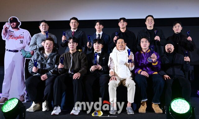 상 받는 줄 모르고 갔을 때 > 혼자 코트
상 받는 줄 알고 열심히 준비해갔을 때 > 혼자 보타이