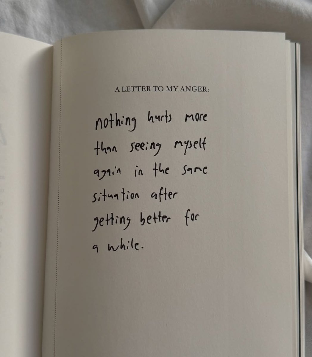 . (@dotinglyricism) on Twitter photo 