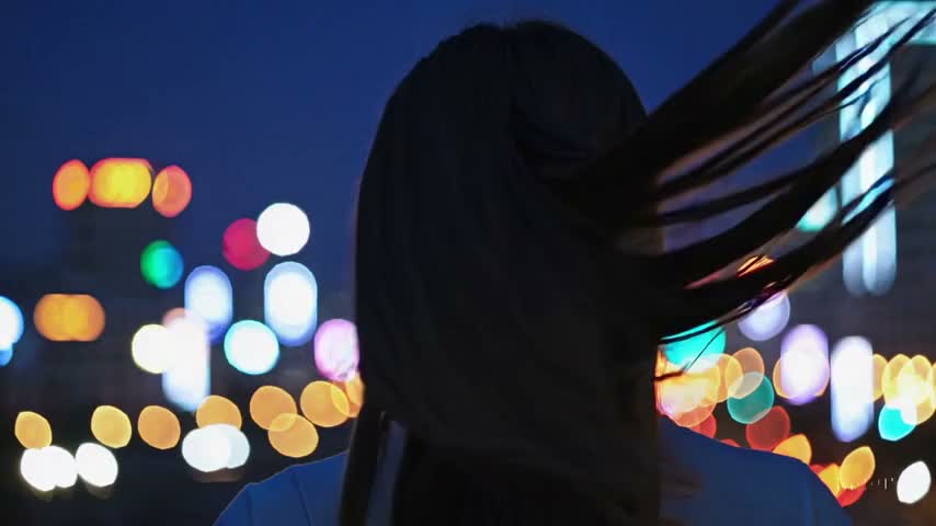 LouisStaley's tweet image. Bu gece hava daha ag?r geliyor, sanki haf?za art?k tam anlayamad?g?m bir dille konusmaya cal?s?yor.