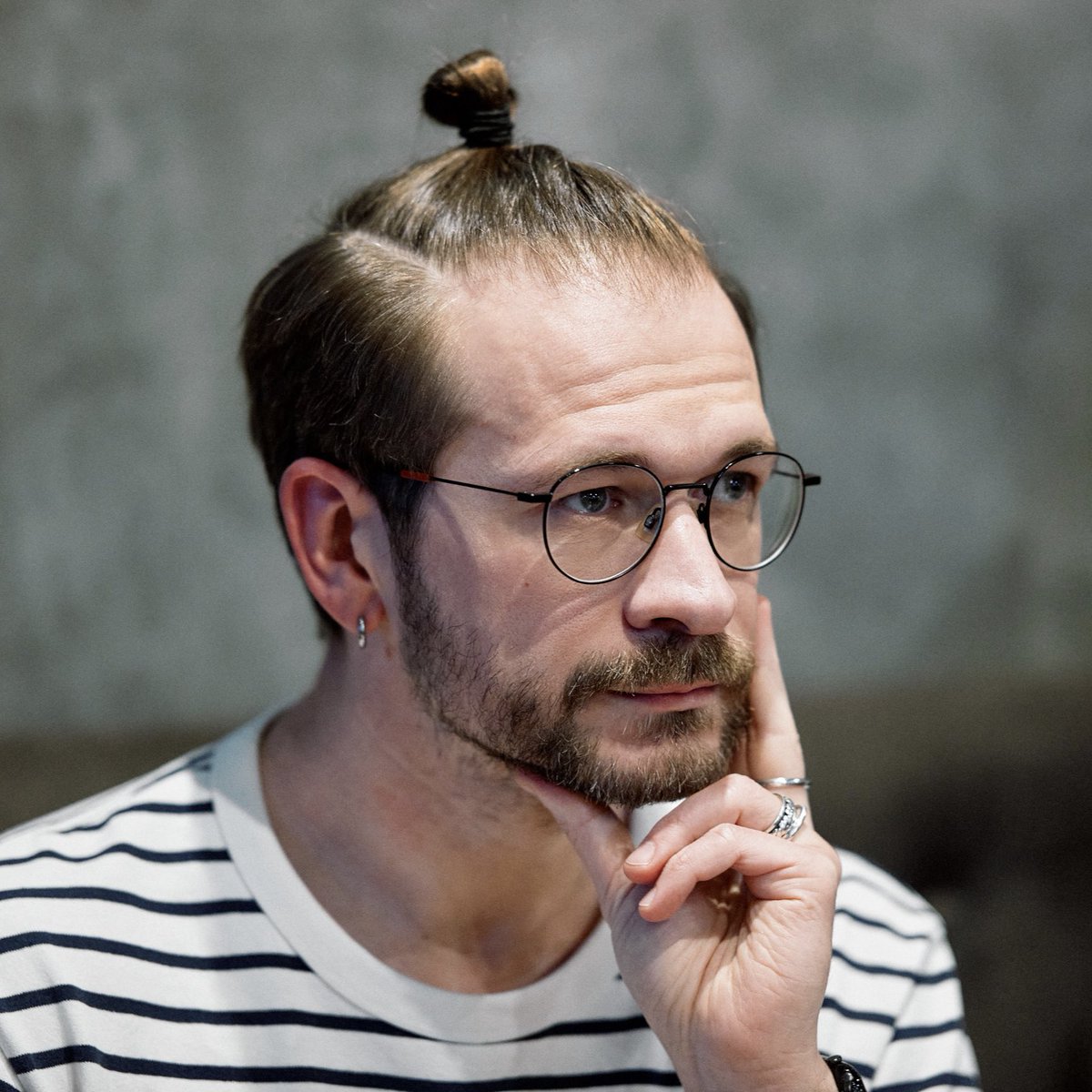 mutno's tweet image. мама предупреждала, что не надо морщить лоб