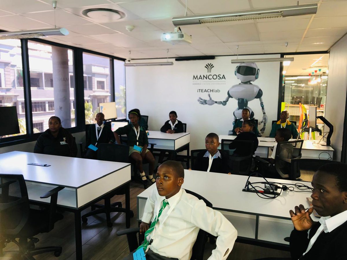 scienceceoacade's tweet image. Coding and robotics open the door to problem-solving, creativity, and future-ready skills. Let’s empower young minds to build, design, and innovate one line of code at a time.
  #STEM  #éducation #codingclasses  #Robotics  #scienceceoacademy #10yearsofstemexcellence