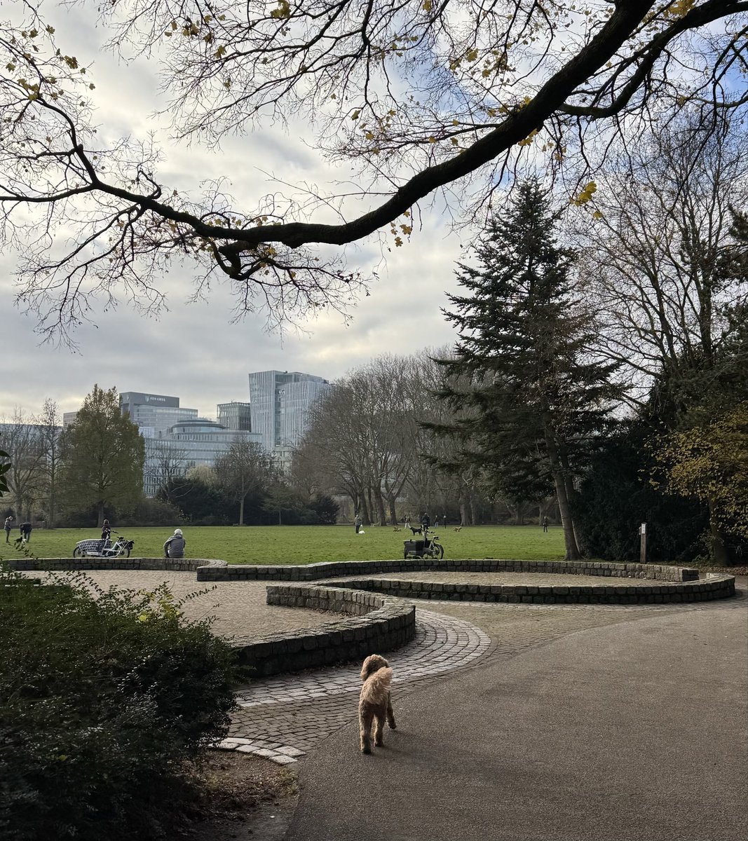 đừng bán btc quy về usdt 
Dù BTC về 126k, 200k hay 300k —
thằng sở hữu 2 BTC giàu hơn thằng giữ 1 BTC.
Đơn giản vậy thôi.