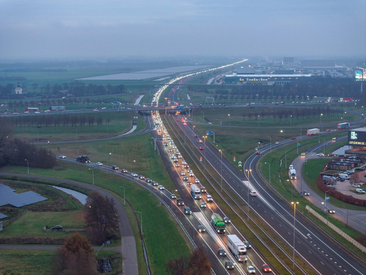 Lange file op A7 en A32 door ongeval bij Heerenveen