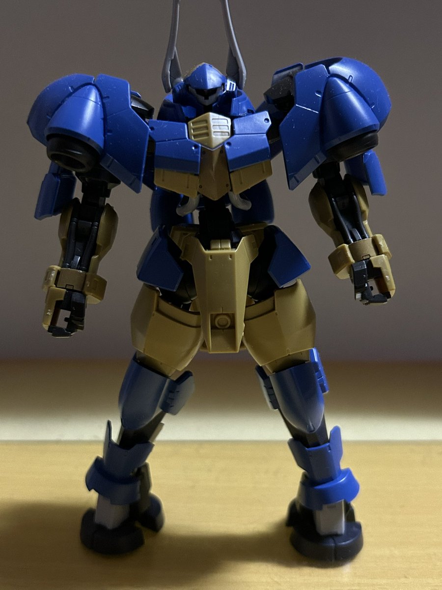 Koueci's tweet photo. #HGIBO 031 ヘルムヴィーゲ・リンカー 完成 25年64体目
2期中盤以降に石動が乗り換えたヴァルキュリアフレーム機
最大の見所は身の丈を超えるヴァルキュリアバスターソード!
組み立て直後なので間接強度も高く
足の底面を差し替える事で接地性もバッチリですね!
#ガンプラ
#パチ組み https://t.co/nj28ok7oFi
