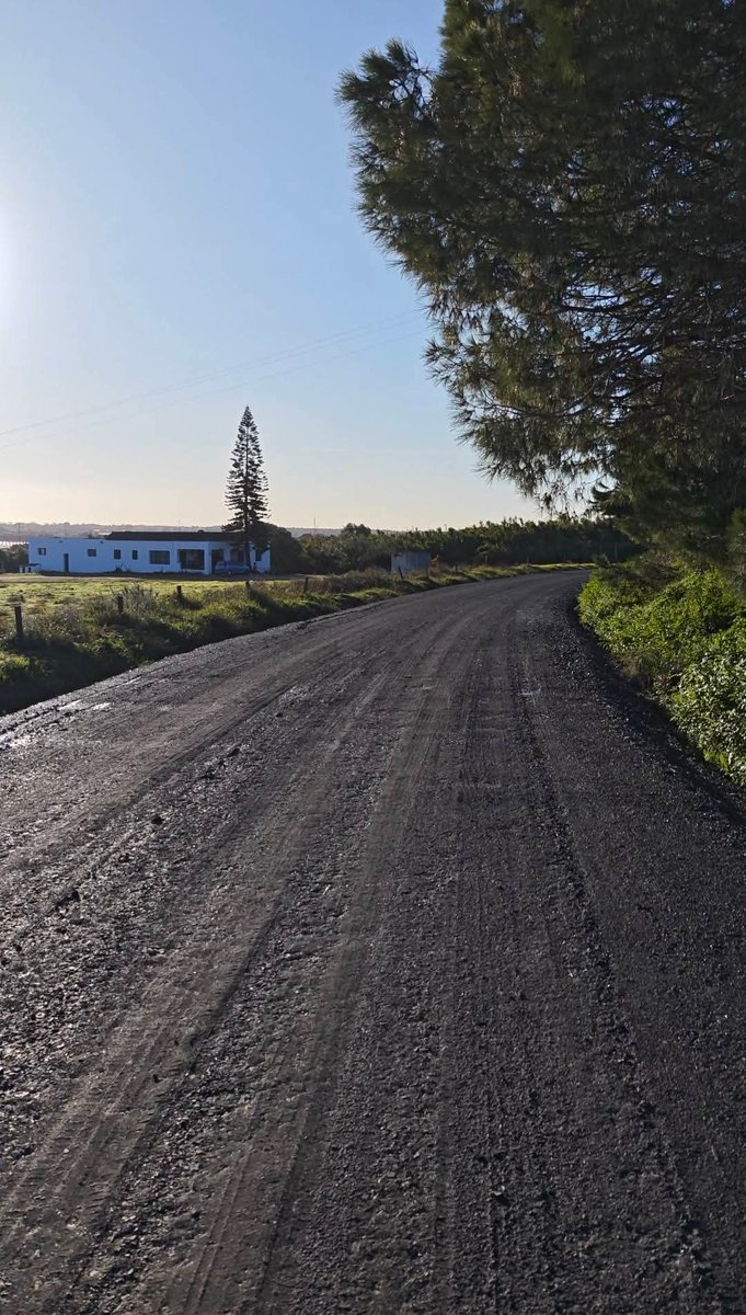 Lepe. Camino del Zorriño. Plan Intinere Rural. 125.000,00€.
Apostando por la agricultura, por el mundo rural, desde el Gobierno Andaluz.