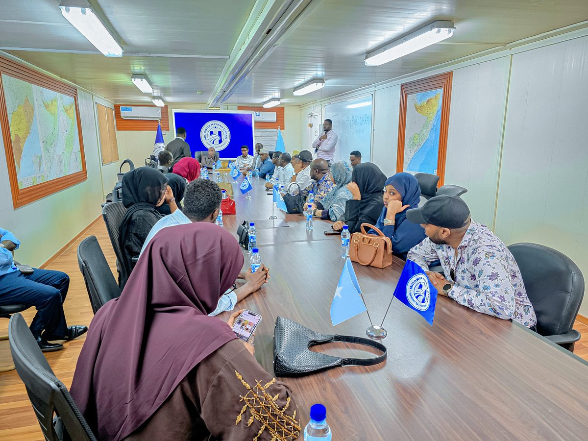 Diyaargarawga Shirweynaha Midowga Haybad Qaran ayaa maalinkii 4aad ka socda Xarunta Muqdisho.

Shirkan oo u socday Guddiga Farsamada ayaa waxaa caawa ku biiray Madaxweynihii hore ee Galmudug <a href="/AHGuled/">Abdikarim Hussein Guled</a> iyo Xil Maxamed Abukar Islaw oo labaduba kamid ah aasaaseyaasha Midowga.