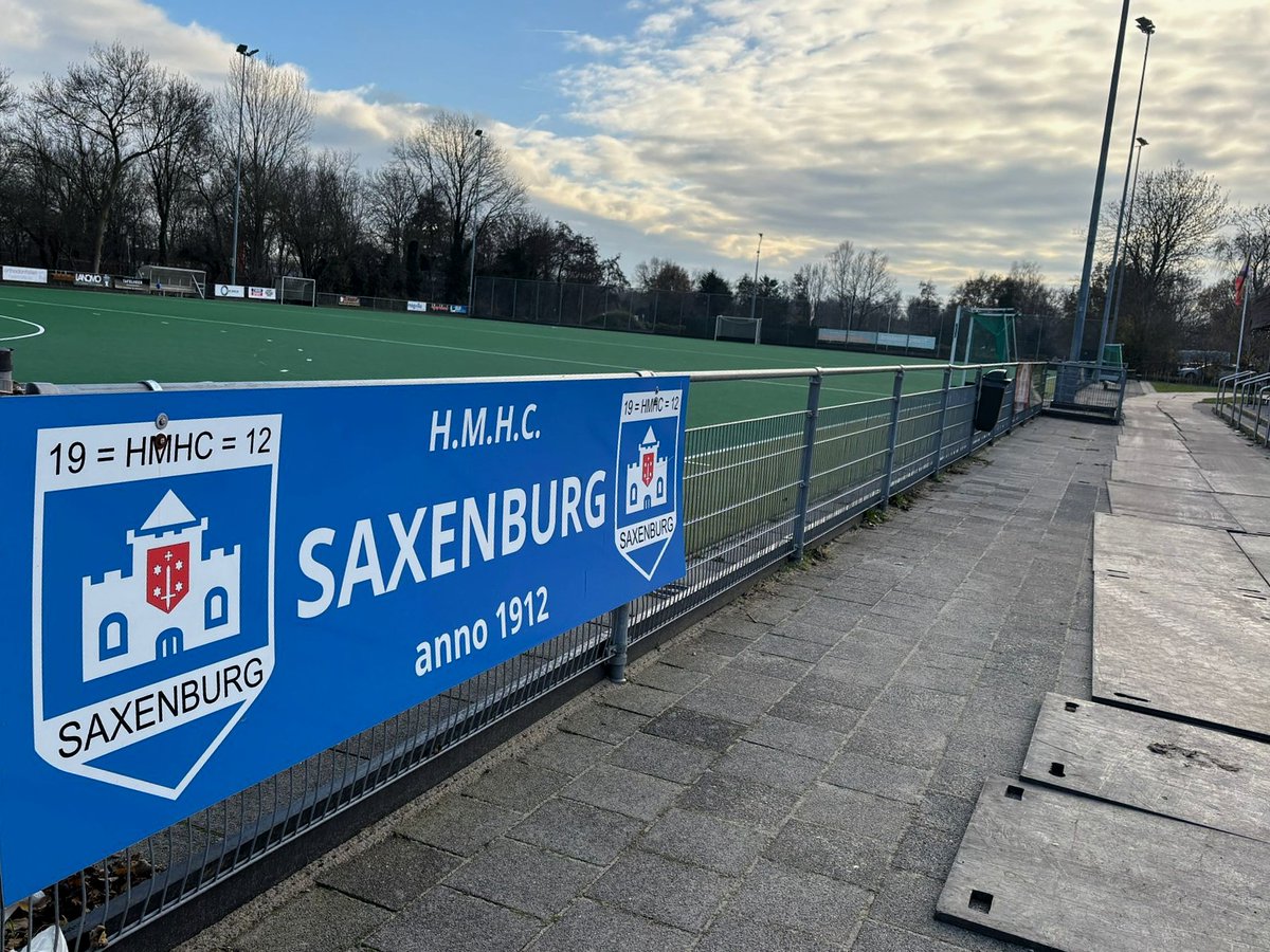 𝐂𝐢𝐫𝐜𝐮𝐥𝐚𝐢𝐫𝐞 𝐫𝐞𝐧𝐨𝐯𝐚𝐭𝐢𝐞 𝐯𝐚𝐧 𝐬𝐩𝐨𝐫𝐭𝐩𝐚𝐫𝐤 𝐌𝐇𝐂 𝐒𝐚𝐱𝐞𝐧𝐛𝐮𝐫𝐠 𝐯𝐚𝐧 𝐬𝐭𝐚𝐫𝐭 
Begin 2026 starten SRO #Haarlem, Green Engineers en L.J. de Wilde met een #circulaire renovatie in Schalkwijk. GreenMatter levert o.a. ecorasters, meubilair en solar.