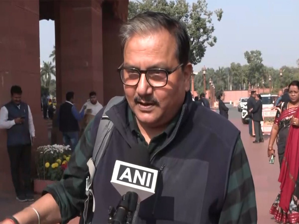 ani_digital's tweet photo. "It has been our tradition to know about country's psyche": RJD's Manoj Jha on Rahul Gandhi's allegations that LoP is not allowed to meet visiting dignitaries
Read @ANI Story | https://t.co/JHLX9uJ5py
#ManojJha #RJD #RahulGandhi #LoP #Dignitaries https://t.co/pNJyaWD9Pa
