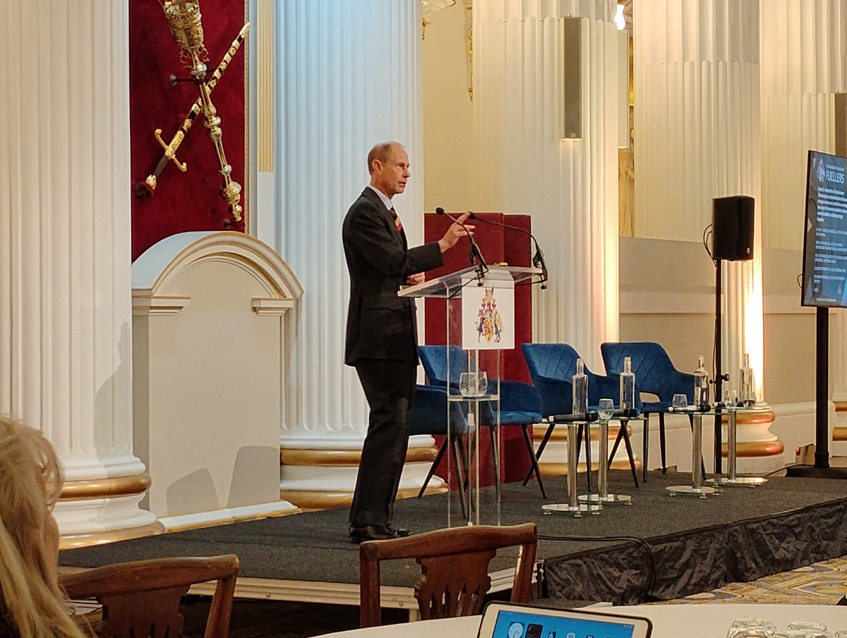 The_Oilholic's tweet photo. I had a great outing at @WCoFuellers Duke of Edinburgh Future Energy Conference on Tues in London. Great dialogues, insightful conversations & networking - a fabulous event all around. Congrats to the #Fuellers & Master Fueller Ash (@enerstrat).
#OOTT #oilandgas #Energy https://t.co/ivS0BuB9Ha