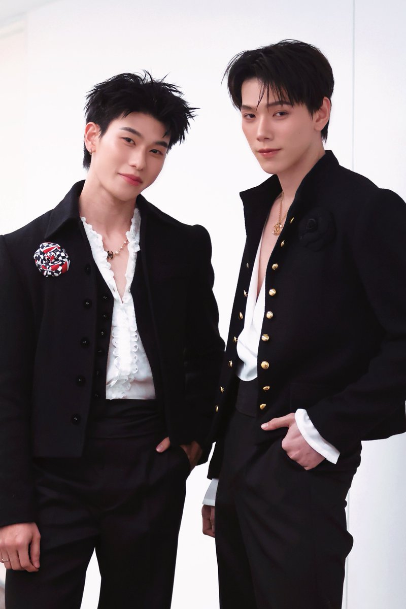 OPENLABEL_TH's tweet image. HELLO 💚🖤

OUROAD SPOTIFY WRAPPED LIVE 
#Spotify2025xDAOUOFFROAD