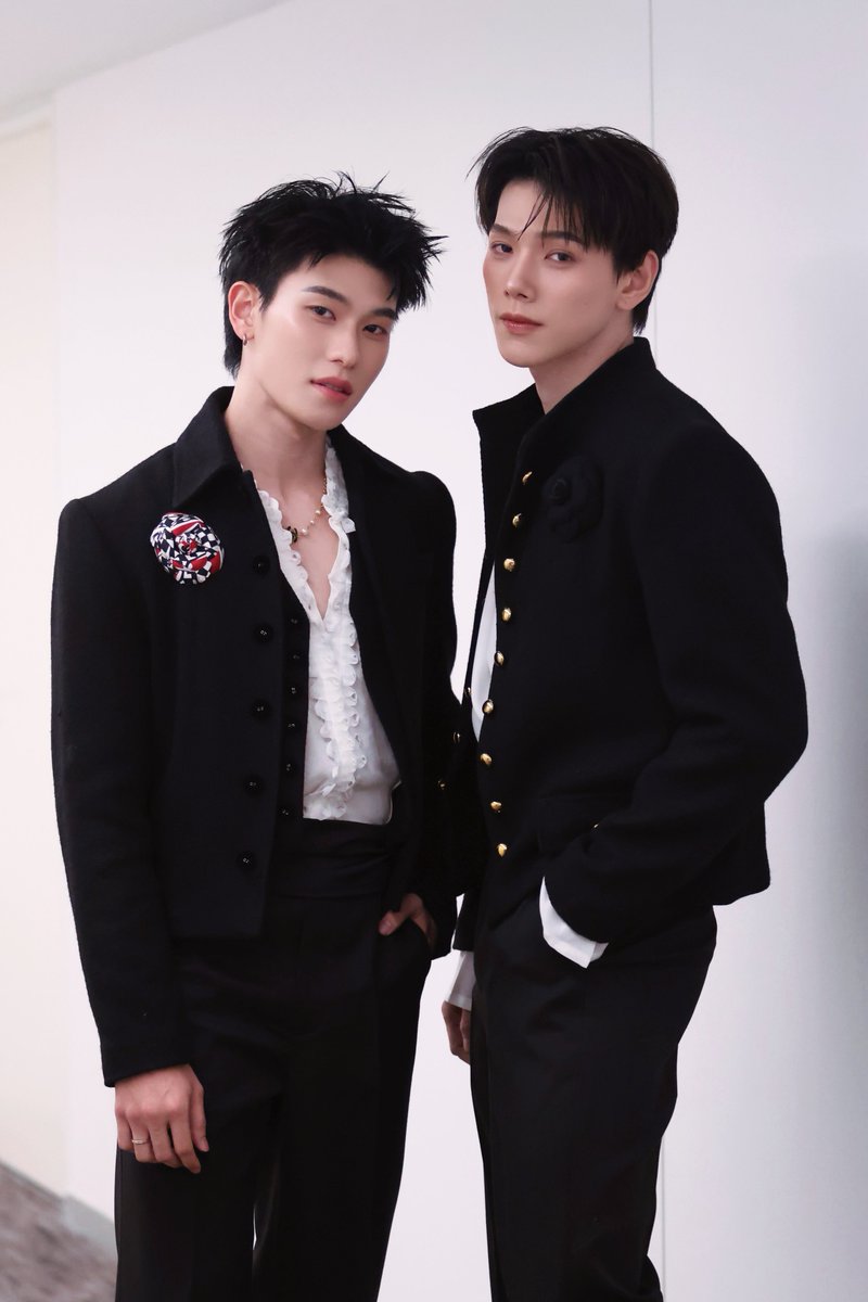 OPENLABEL_TH's tweet image. HELLO 💚🖤

OUROAD SPOTIFY WRAPPED LIVE 
#Spotify2025xDAOUOFFROAD