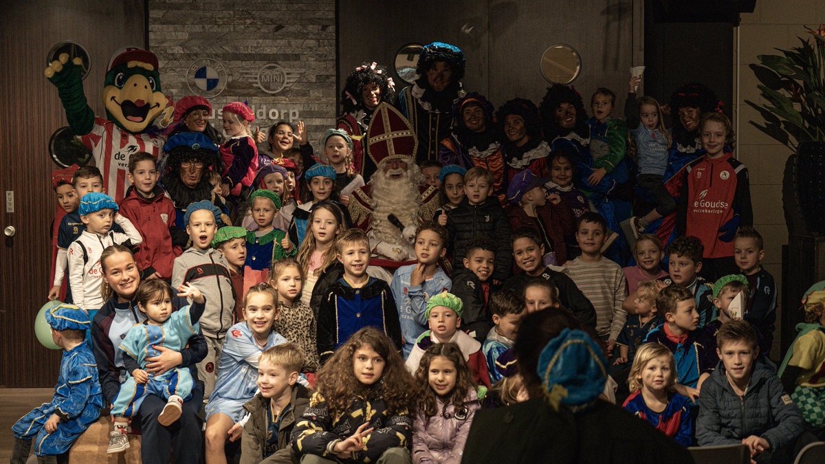 Spartaantjes's tweet photo. 📸🎥 Sinterklaasfeest op Het Kasteel

https://t.co/n5flHJqmx3 https://t.co/5yqbvxNTiU
