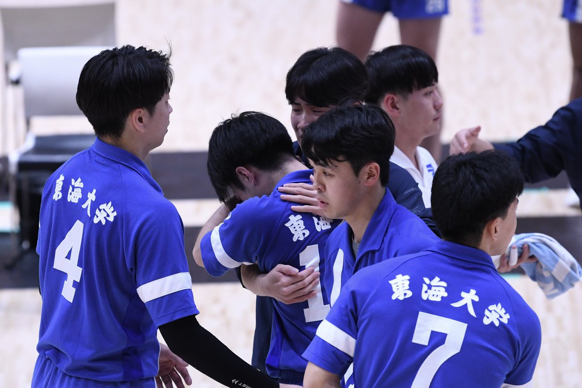 東海大学男子バレーボール部 #尾﨑駿瑛 トレーナー