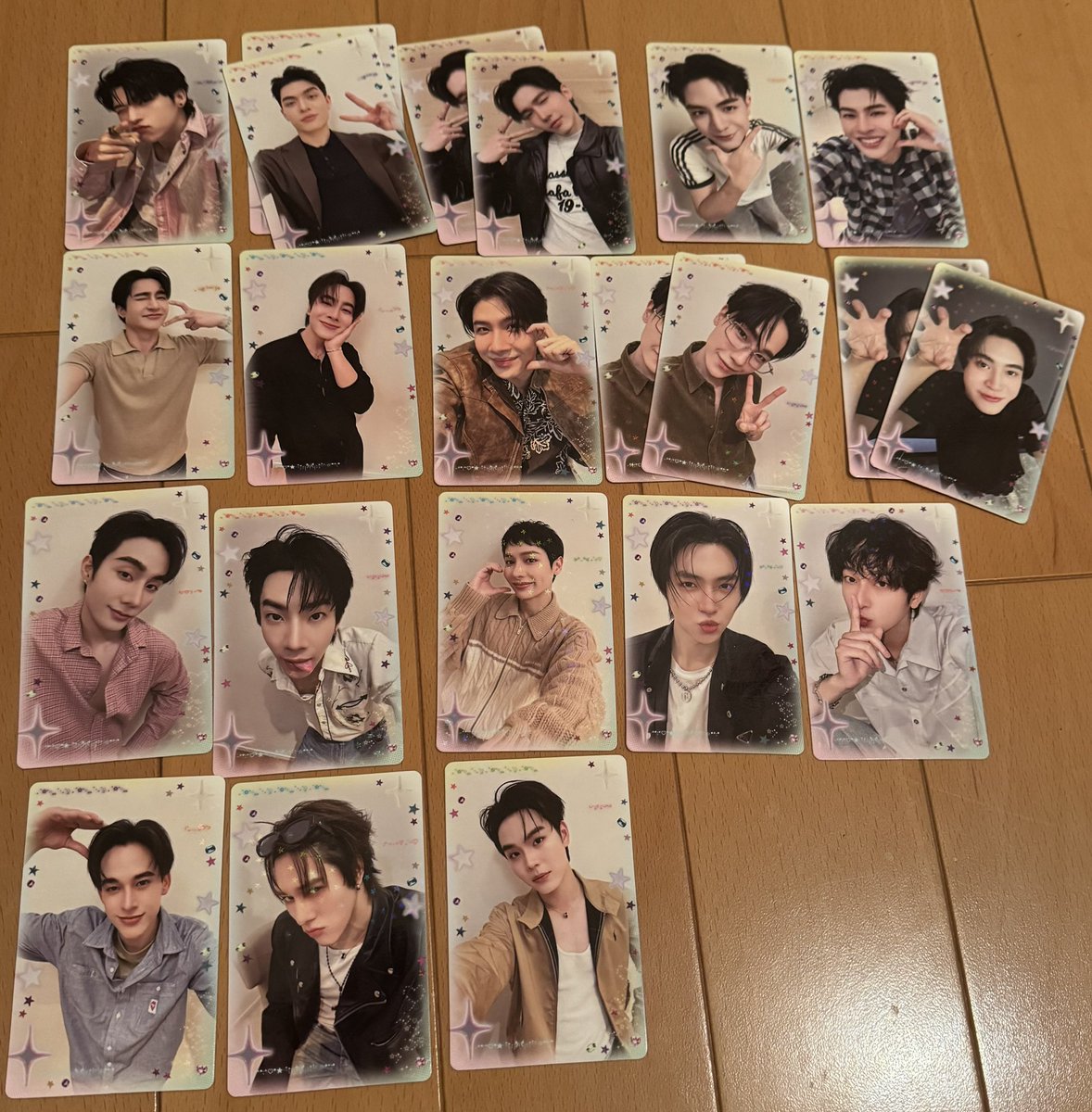 Mirai_Flute's tweet image. 交換ありがとうございました
↓プレオーダー分追加しました

【交換募集】※販売不可
求:Win
譲:画像のカード
シクレはシクレ同士(シクレのみ過去のシクレと交換可な場合あり)

郵送交換(🇯🇵日本国内のみ)
よろしくお願いします

#GMMTVPOPUPSTOREINOSAKA2025
#ランダムカード
#GMM
#交換
#トレカ