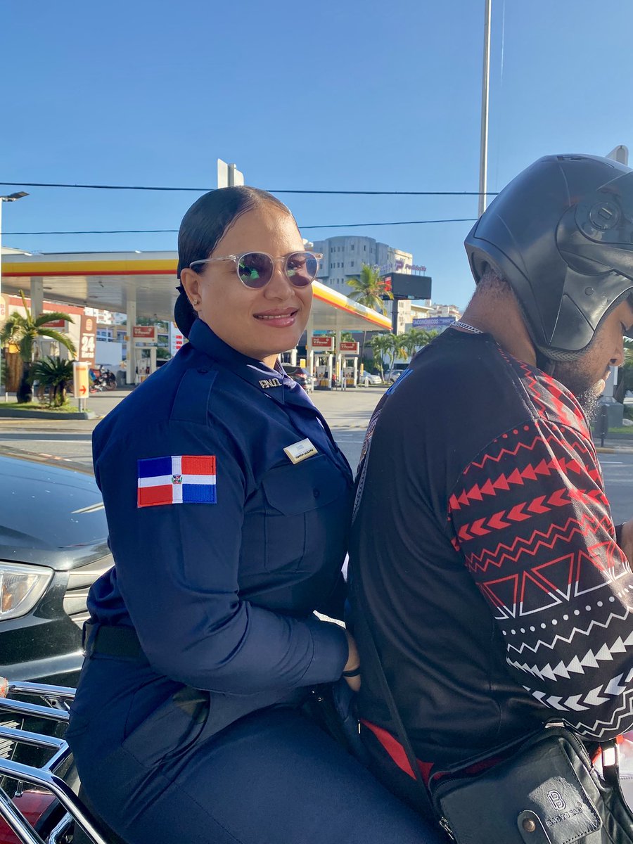 Louis Vuitton Channels Vampire Chic in Teaser for New HBO Show, image size:900x1200