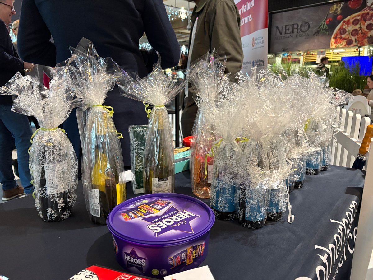 ObjectiveB2B's tweet image. As proud patrons of @BRChamberUK, we are delighted to be invited to start the Christmas celebrations with fantastic businesses from our region at @MarketKBarnsley 📍