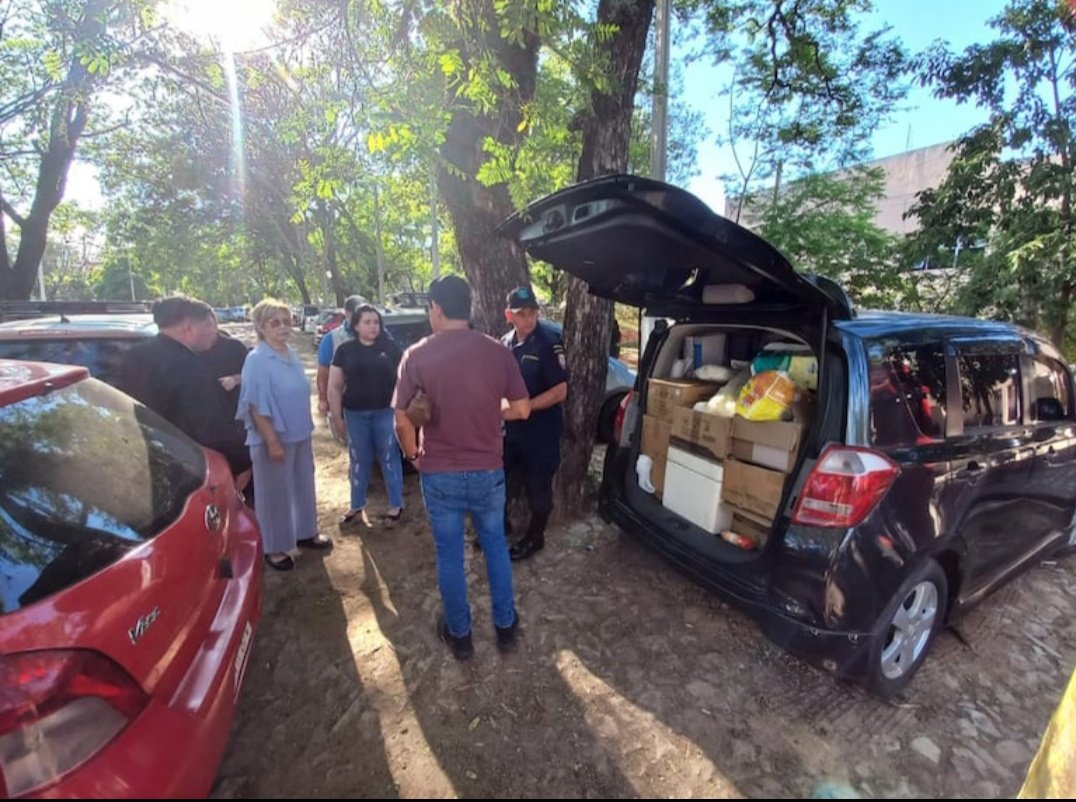 CuartoPoder_Py's tweet image. 🔴VENTA ILEGAL DE FÁRMACOS: EN EL  ESTACIONAMIENTO DEL IPS FUNCIONABA UNA FARMACIA CLANDESTINA 

◾La fiscal que investiga un supuesto esquema de venta ilegal de medicamentos en el Hospital Central del Instituto de Previsión Social brindó hoy detalles sobre las indagaciones en…