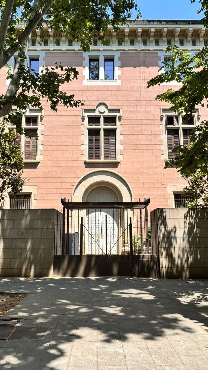 Si votas en Barcelona, te recordamos que tú local de votación es Seminario Conciliar ⬇️