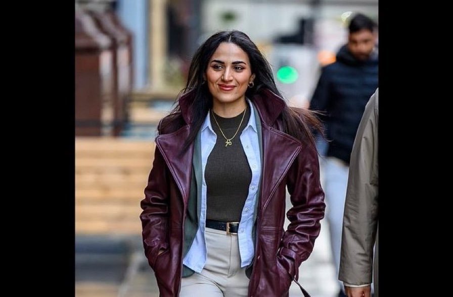 Muqadaam's tweet image. Dr Rahmeh Aladwan was arrested again this morning for exposing Israel. 

That’s her only crime .

Power to Dr Rahmeh Aladwan