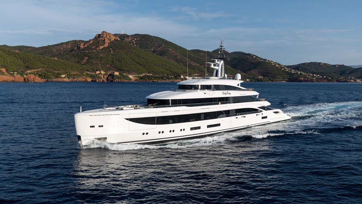 boatint's tweet photo. Italian yard Benetti has offered a first look inside the second unit in its https://t.co/IxYRq4NNrG 67M superyacht series, Lady Estey...

Step on board here: https://t.co/c5Tyn8bLqZ https://t.co/BJJx4mjyz7