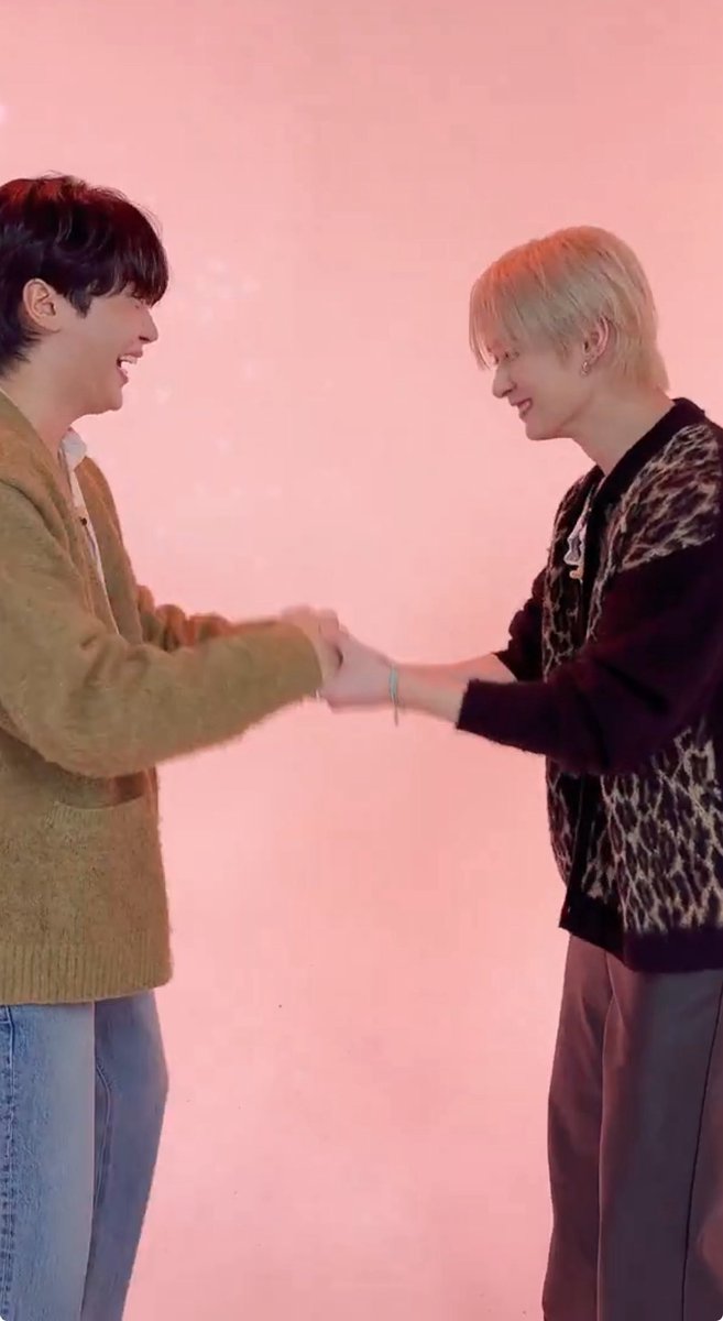 leeknowpen's tweet photo. めっちゃ好き
LEEKNOW &amp; SEUNGKWAN https://t.co/9EnvG0BLkT