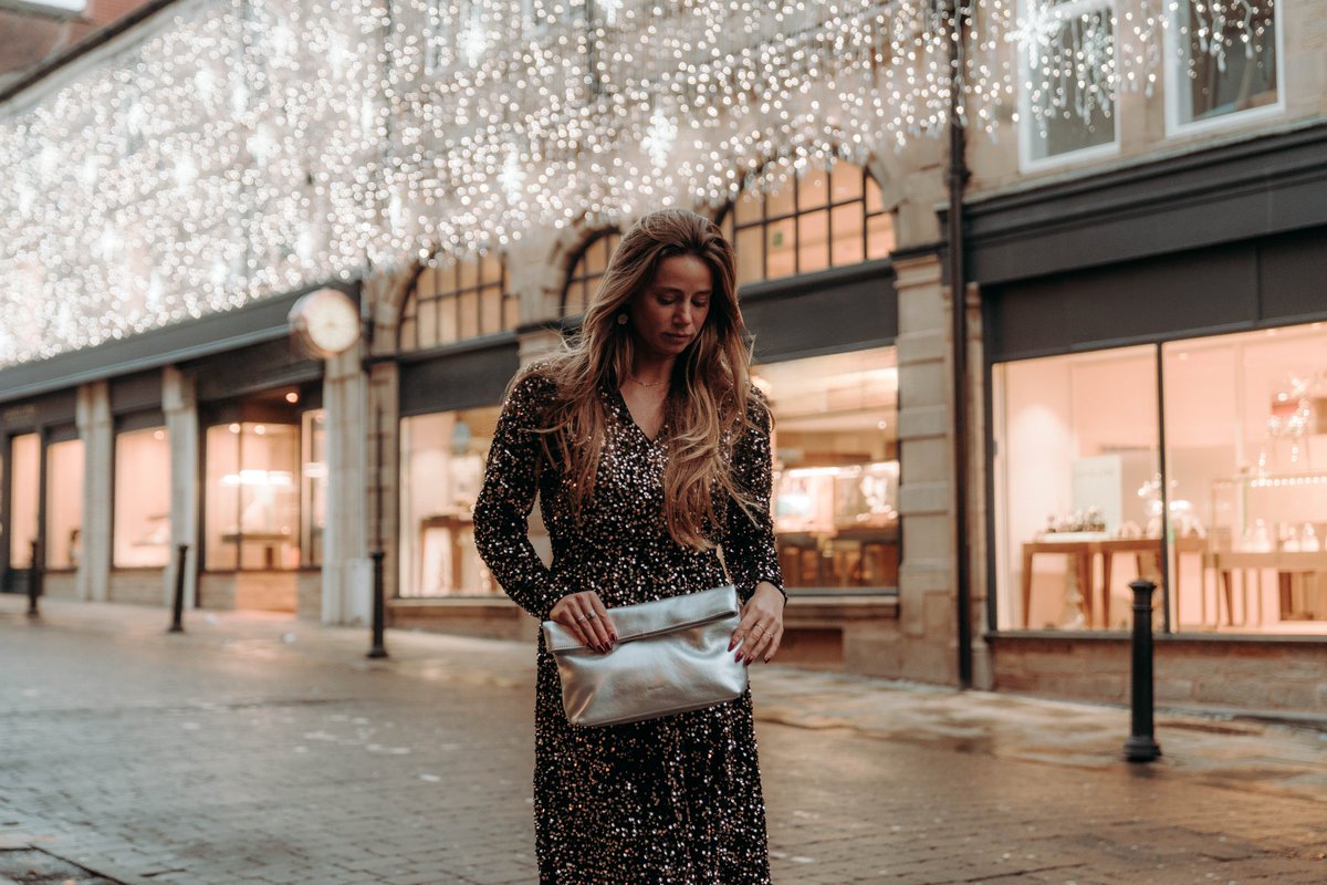 Pure Luxuries London tweet media