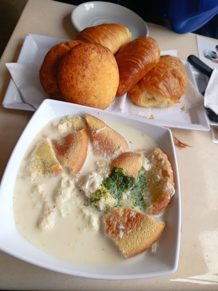 TeoRosa_'s tweet image. Finalmente llegó el día 🚨

Probaré la changua, estén atentos a mi reseña