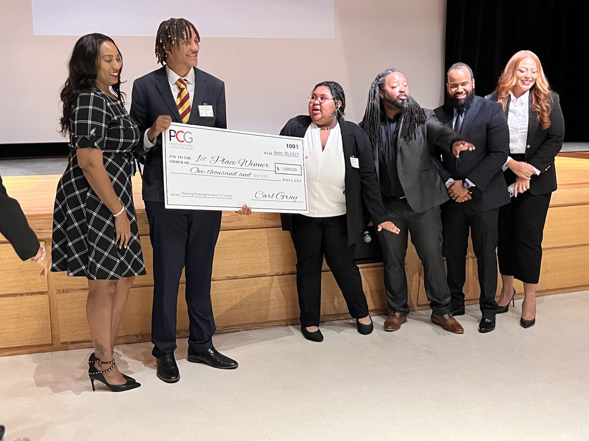 Carl Gray III tweet media