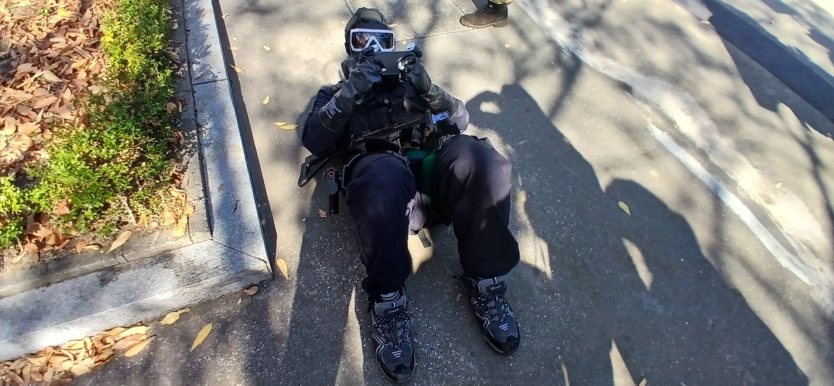 reconsassas's tweet image. #한번도_인용되지_않고_흘러간다면_탐라의_투명인간

씹아싸 출동함니돠

그리고 전 끈질긴 감기로 인해
기절하러 가요